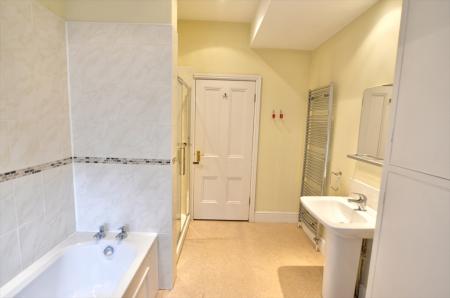 2 bedroom Apartment to let in Keighley Road, Skipton, BD23