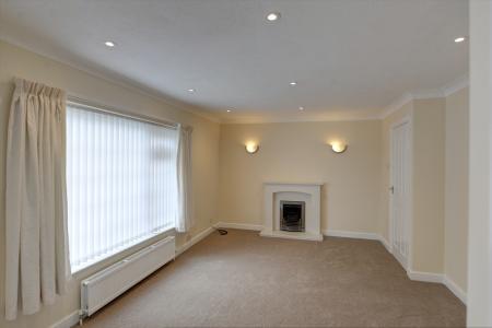 3 bedroom Detached house to let in Piece Fields, Skipton, BD23