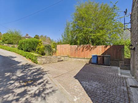 3 bedroom Barn Conversion to let in Skipton Road, Thornton In Craven, BD23