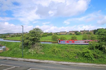 2 bedroom Terraced House to let in Keighley Road, Skipton, BD23