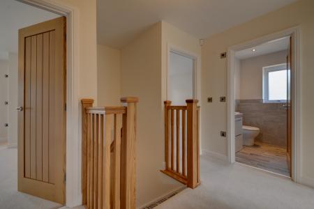 4 bedroom Detached house to let in Higher Raikes Drive, Skipton, BD23