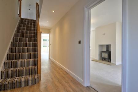 4 bedroom Detached house to let in Higher Raikes Drive, Skipton, BD23