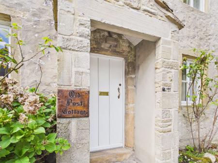 3 bedroom Cottage to let in Cove Road, Malham, Skipton, BD23