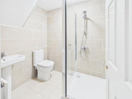 4 bedroom Semi-detached house to let in Hall Croft, Skipton, BD23