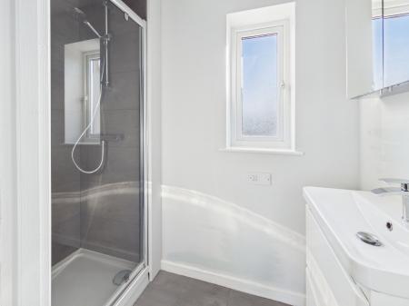 4 bedroom Semi-detached house to let in Hall Croft, Skipton, BD23