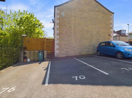 3 bedroom Town house to let in Otley Road, Skipton, BD23