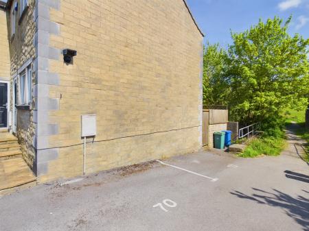 3 bedroom Town house to let in Otley Road, Skipton, BD23