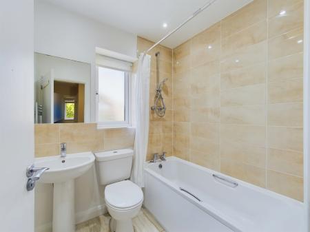 3 bedroom Town house to let in Otley Road, Skipton, BD23