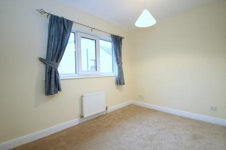 2 bedroom Town house to let in The Close, Skipton, BD23