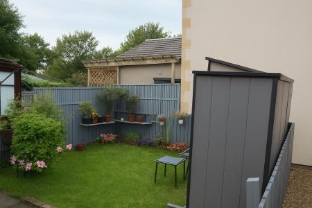 2 bedroom Town house to let in The Close, Skipton, BD23