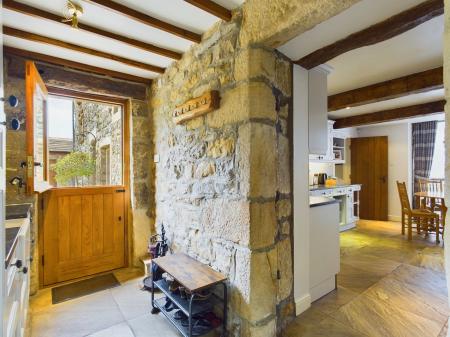 5 bedroom Barn Conversion to let in Fell Lane, Cracoe, BD23