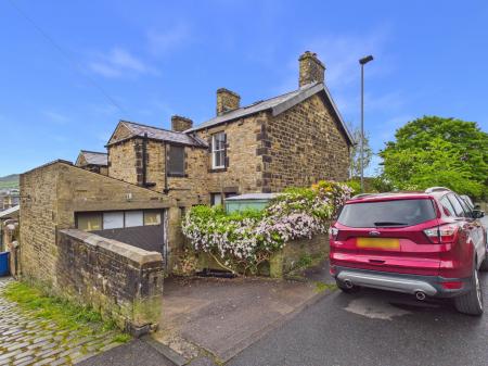 3 bedroom End of terrace house to let in Granville Street, Skipton, BD23