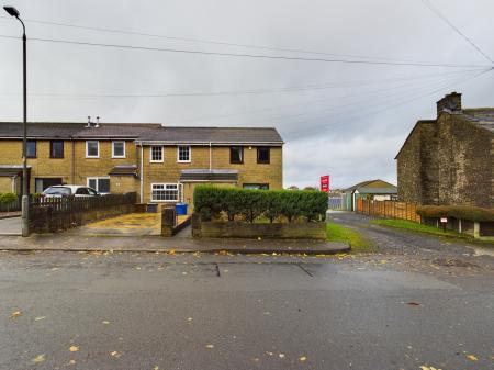 2 bedroom Terraced House to let in Westgate, Barnoldswick, BB18