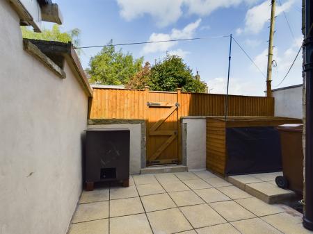 2 bedroom Terraced House to let in Albion Street, Earby, BB18