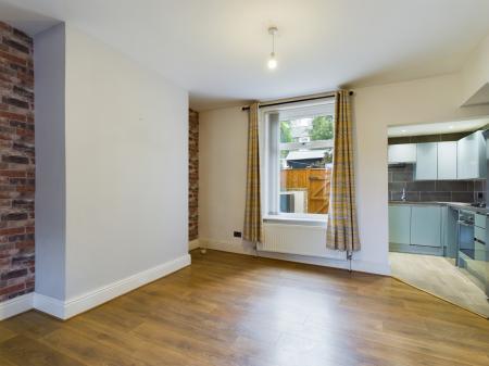 2 bedroom Terraced House to let in Albion Street, Earby, BB18