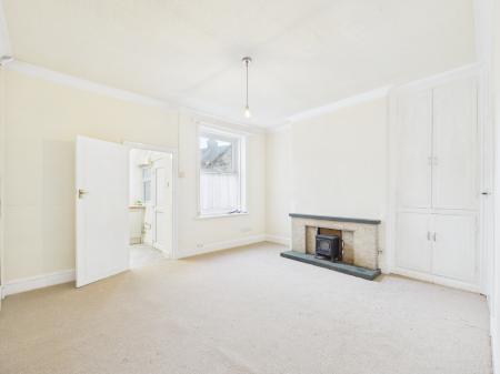 3 bedroom Terraced House to let in Victoria Road, Earby, BB18