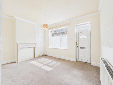 3 bedroom Terraced House to let in Victoria Road, Earby, BB18