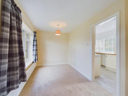 3 bedroom Semi-detached house to let in Piece Fields, Threshfield, BD23
