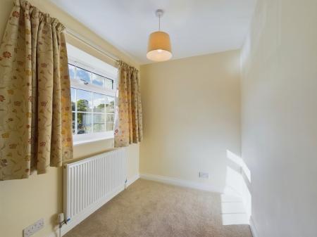 3 bedroom Semi-detached house to let in Piece Fields, Threshfield, BD23