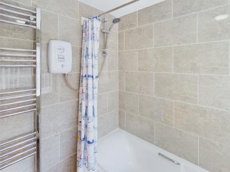 3 bedroom Semi-detached house to let in Piece Fields, Threshfield, BD23