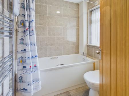 3 bedroom Semi-detached house to let in Piece Fields, Threshfield, BD23