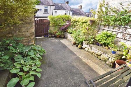 2 bedroom Terraced House to let in Fairfax Street, Skipton, BD23