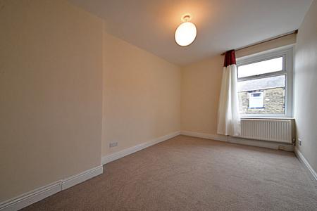 2 bedroom Terraced House to let in Fairfax Street, Skipton, BD23