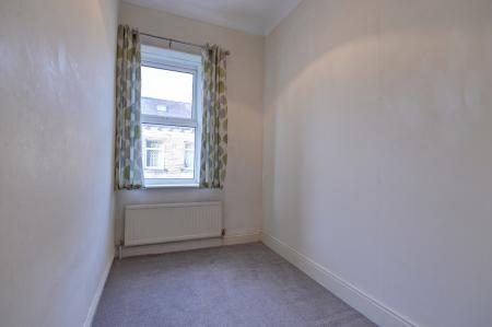 2 bedroom Terraced House to let in Sun Street, Eastburn, BD20