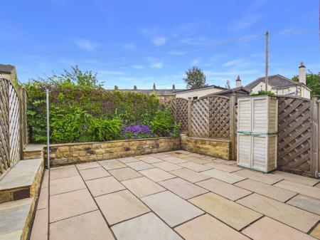 2 bedroom Town house to let in The Close, Skipton, BD23