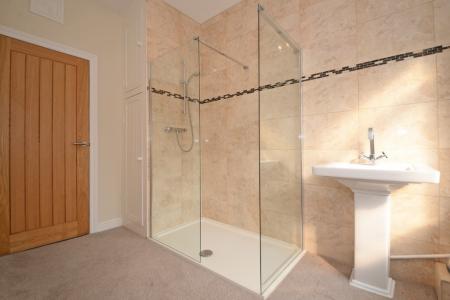3 bedroom Terraced House to let in Neville Street, Skipton, BD23