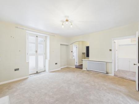 3 bedroom Flat to let in Water Street, Skipton, BD23