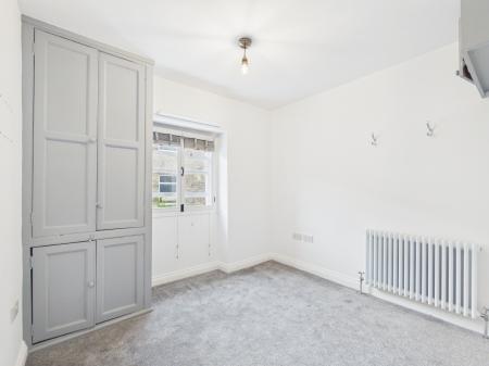 3 bedroom Flat to let in Water Street, Skipton, BD23