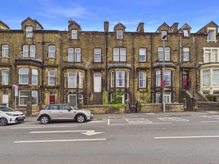 1 bedroom Flat to let in Highfield Terrace, Skipton, BD23