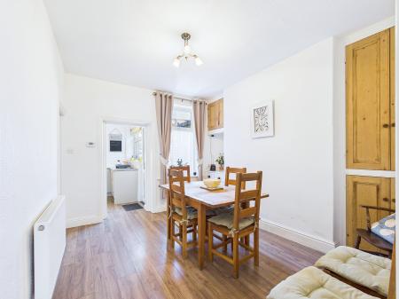 3 bedroom Terraced House to let in Montgomery Street, Skipton, BD23