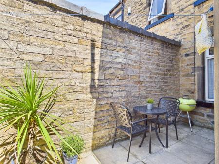 3 bedroom Terraced House to let in Montgomery Street, Skipton, BD23