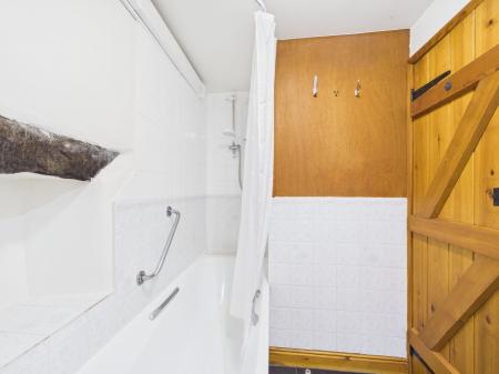 2 bedroom Cottage to let in Heslaker Lane, Carleton, BD23