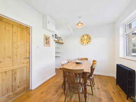 3 bedroom Terraced House to let in Skipton Road, Bradley, BD20