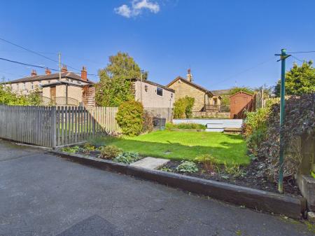 3 bedroom Terraced House to let in Skipton Road, Bradley, BD20