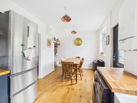 3 bedroom Terraced House to let in Skipton Road, Bradley, BD20