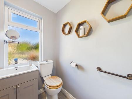 3 bedroom Terraced House to let in Skipton Road, Bradley, BD20