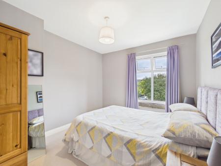 3 bedroom Terraced House to let in Skipton Road, Bradley, BD20