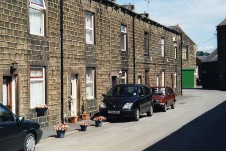 2 bedroom Terraced House to let in Hargreaves Street, Cross Hills, BD20