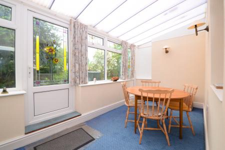 2 bedroom Terraced House to let in Hargreaves Street, Cross Hills, BD20