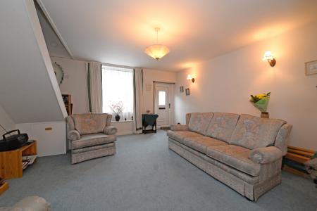 2 bedroom Terraced House to let in Hargreaves Street, Cross Hills, BD20