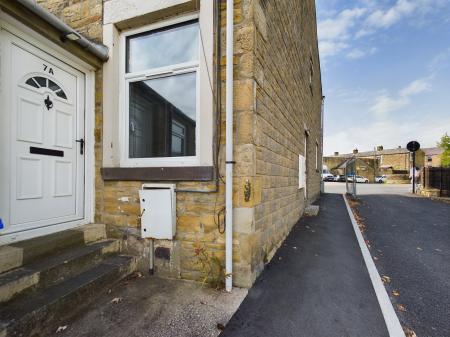 1 bedroom Flat to let in Victoria Road, Earby, BB18