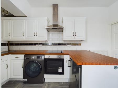 1 bedroom Flat to let in Victoria Road, Earby, BB18