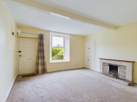 2 bedroom Cottage to let in West Road, Carleton, BD23