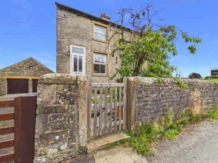 1 bedroom Cottage to let in Main Street, Airton - North Yorkshire, BD23