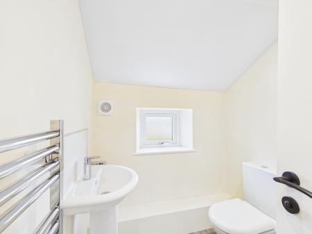 2 bedroom Terraced House to let in East Parade, Steeton, BD20