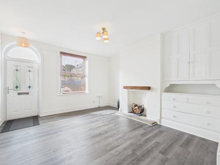 2 bedroom Terraced House to let in East Parade, Steeton, BD20